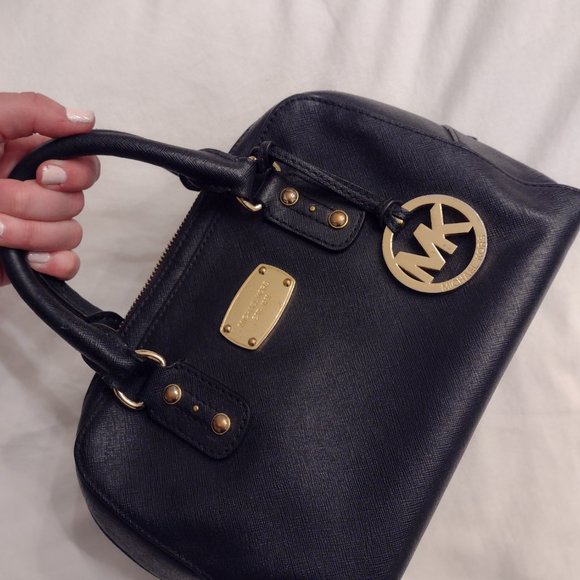 Black MICHAEL Michael Kors Purse - Picture 7 of 12